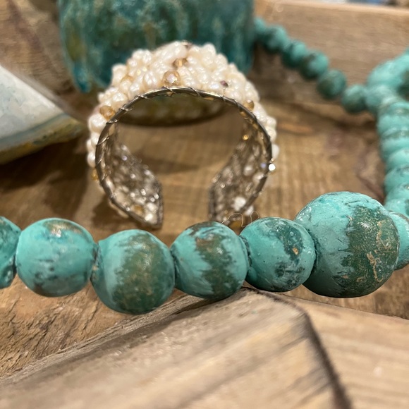 Vintage freshwater pearl and bead hand crafted bracelet - Picture 5 of 6